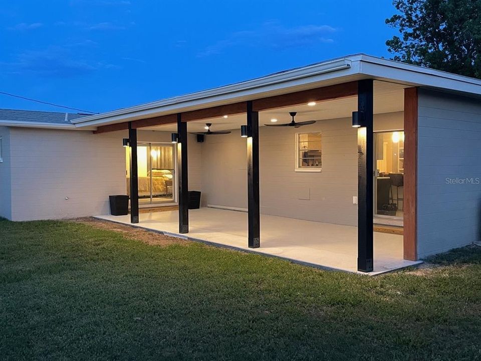 En Venta: $299,900 (3 camas, 2 baños, 1444 Pies cuadrados)