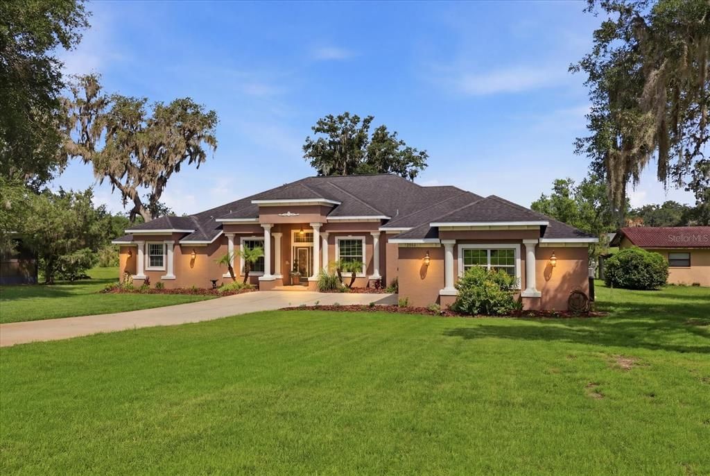 For Sale: $780,000 (3 beds, 3 baths, 3413 Square Feet)