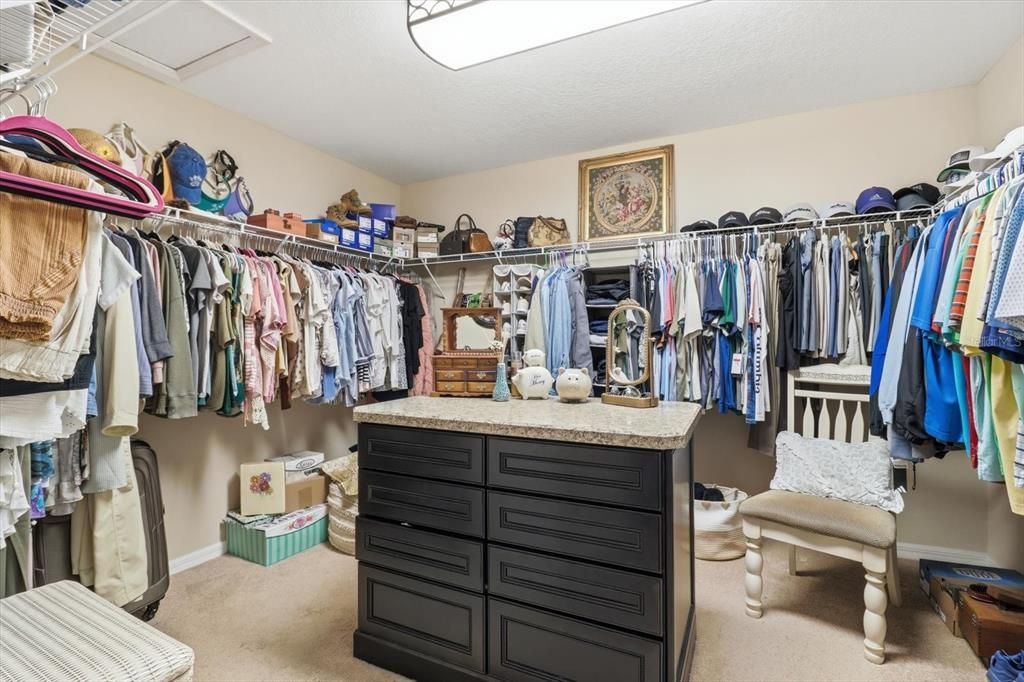 For Sale: $780,000 (3 beds, 3 baths, 3413 Square Feet)