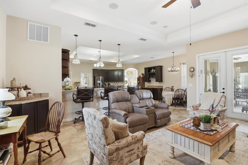 For Sale: $780,000 (3 beds, 3 baths, 3413 Square Feet)