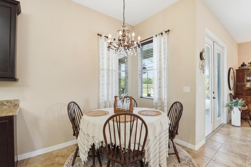 For Sale: $780,000 (3 beds, 3 baths, 3413 Square Feet)