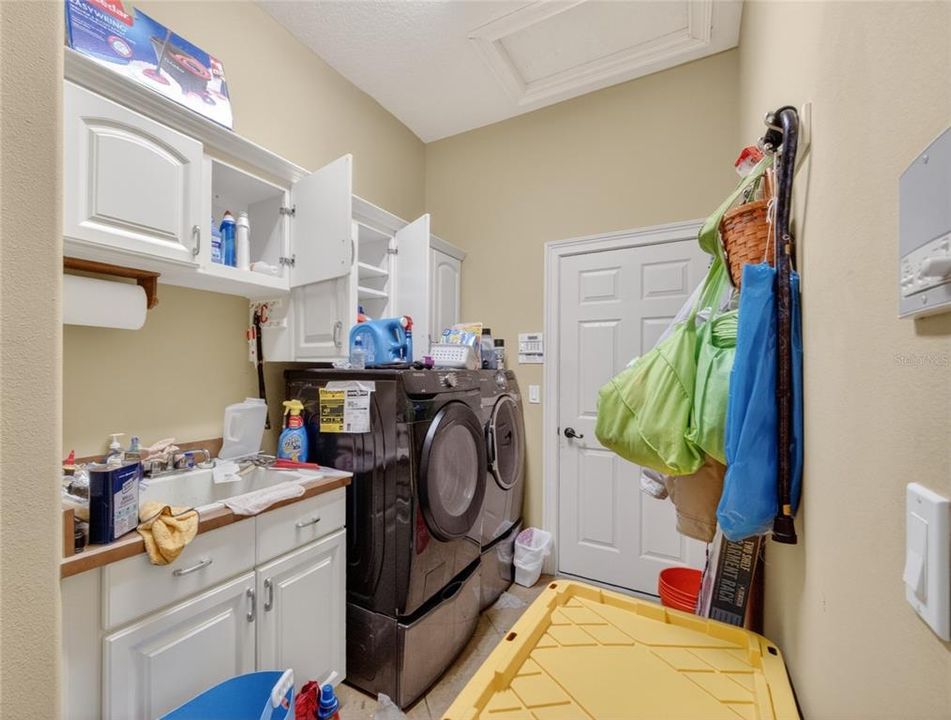 En Venta: $625,000 (5 camas, 5 baños, 4077 Pies cuadrados)