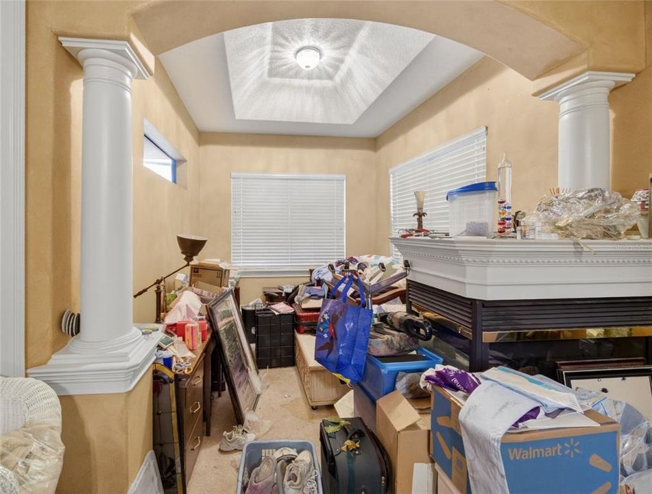 En Venta: $625,000 (5 camas, 5 baños, 4077 Pies cuadrados)