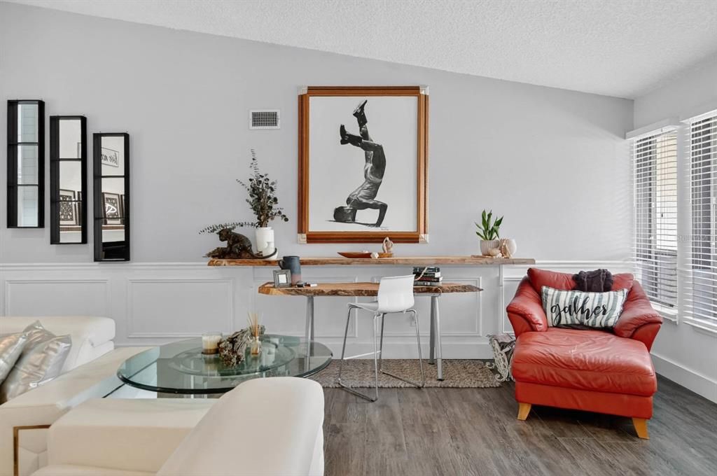 En Venta: $680,000 (4 camas, 3 baños, 2982 Pies cuadrados)