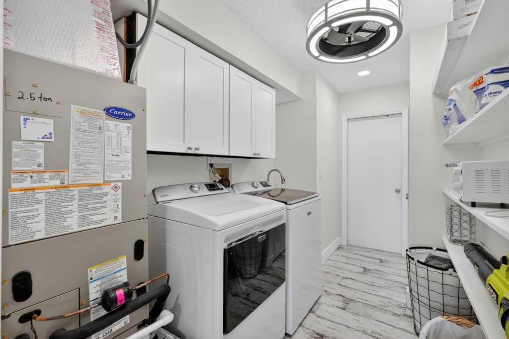 En Venta: $680,000 (4 camas, 3 baños, 2982 Pies cuadrados)