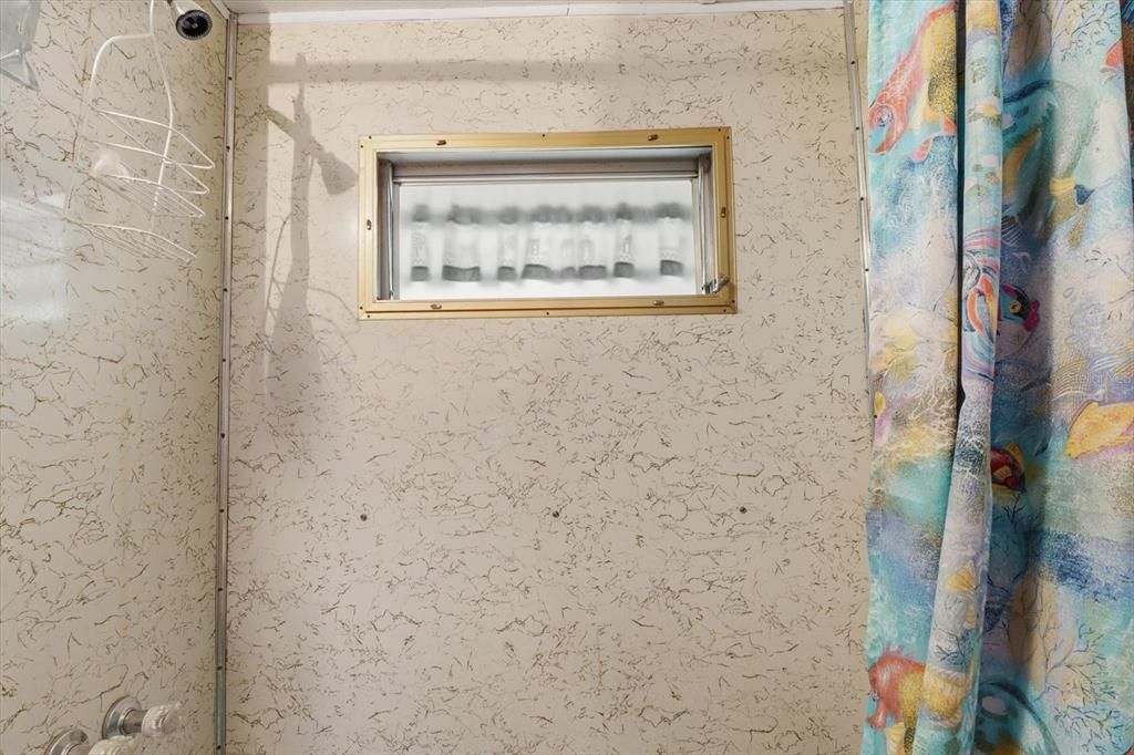 En Venta: $115,000 (2 camas, 1 baños, 833 Pies cuadrados)