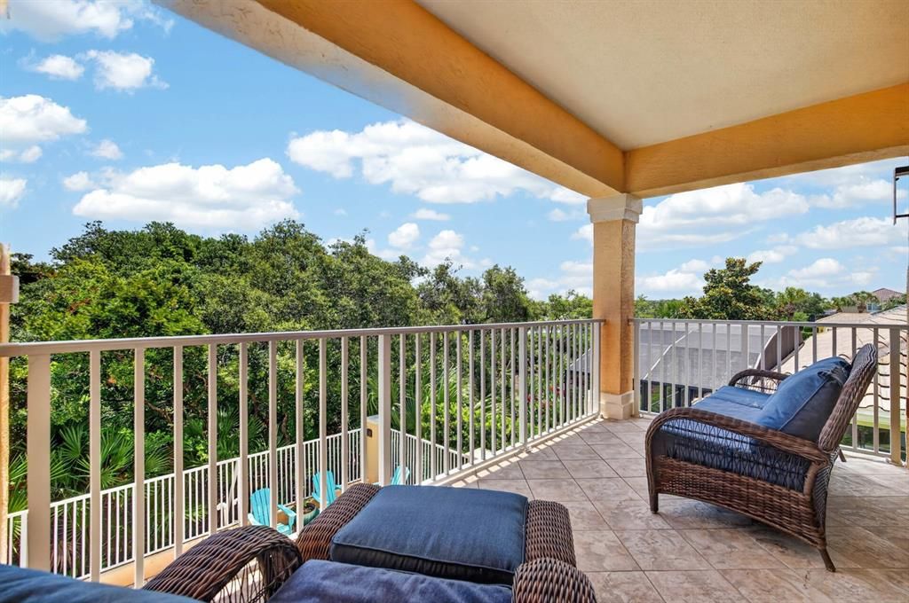 For Sale: $1,870,000 (4 beds, 4 baths, 4643 Square Feet)