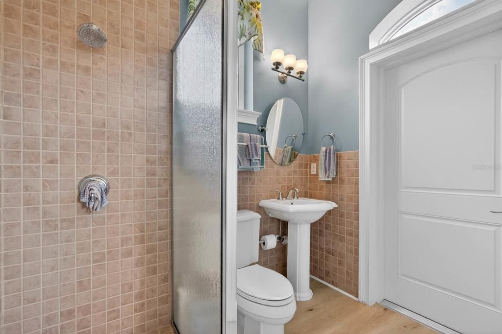 For Sale: $1,870,000 (4 beds, 4 baths, 4643 Square Feet)