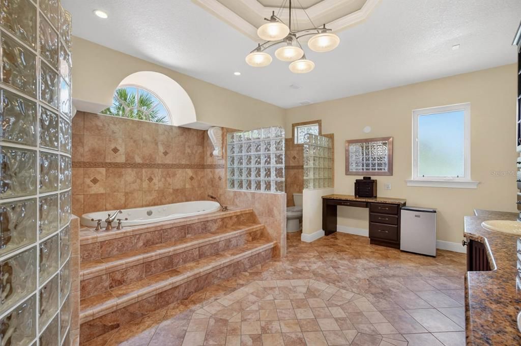 For Sale: $1,870,000 (4 beds, 4 baths, 4643 Square Feet)