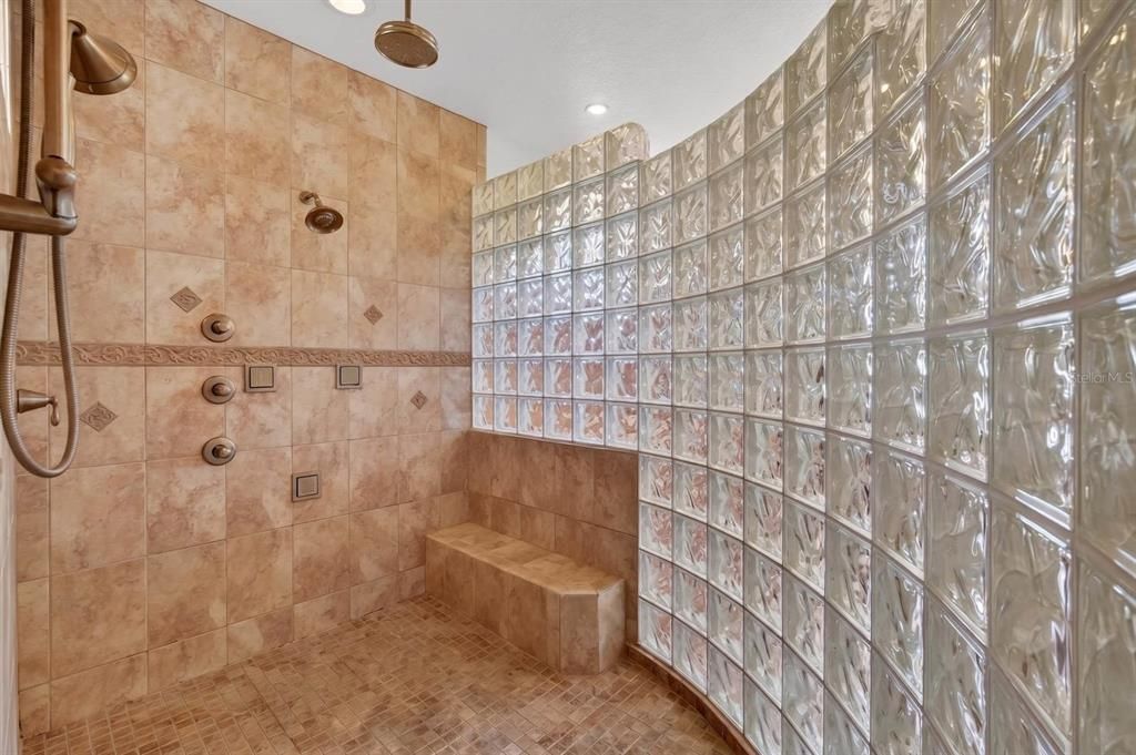 For Sale: $1,870,000 (4 beds, 4 baths, 4643 Square Feet)