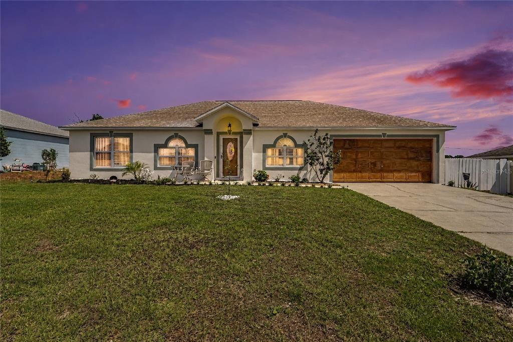 For Sale: $329,000 (3 beds, 2 baths, 2046 Square Feet)