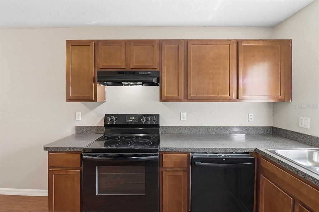En Venta: $330,000 (4 camas, 0 baños, 1750 Pies cuadrados)