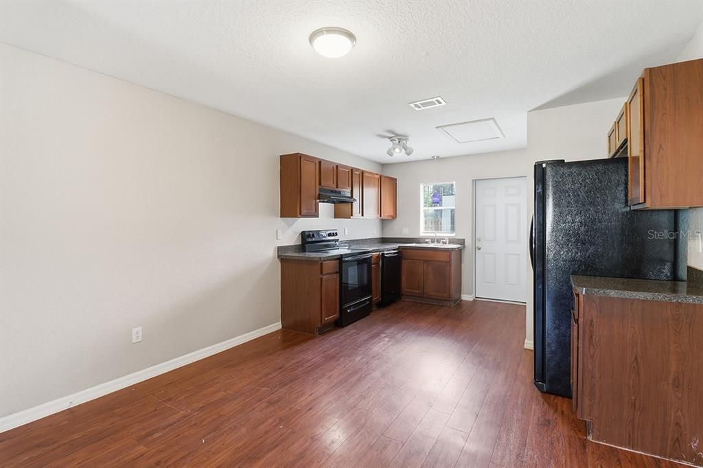En Venta: $330,000 (4 camas, 0 baños, 1750 Pies cuadrados)
