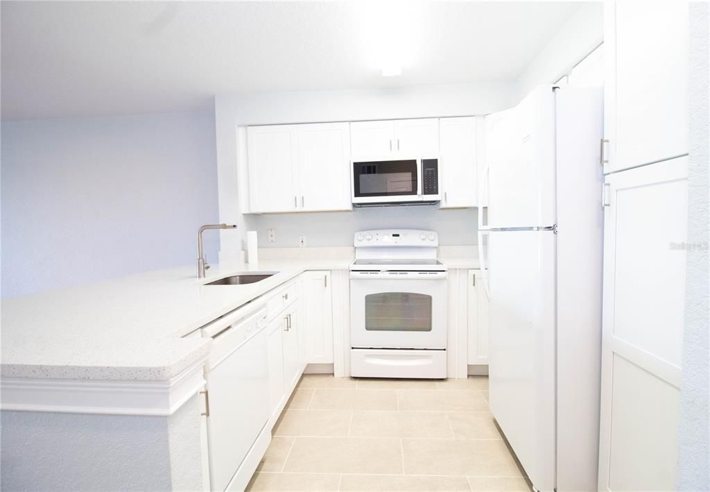 For Sale: $199,900 (2 beds, 2 baths, 1160 Square Feet)