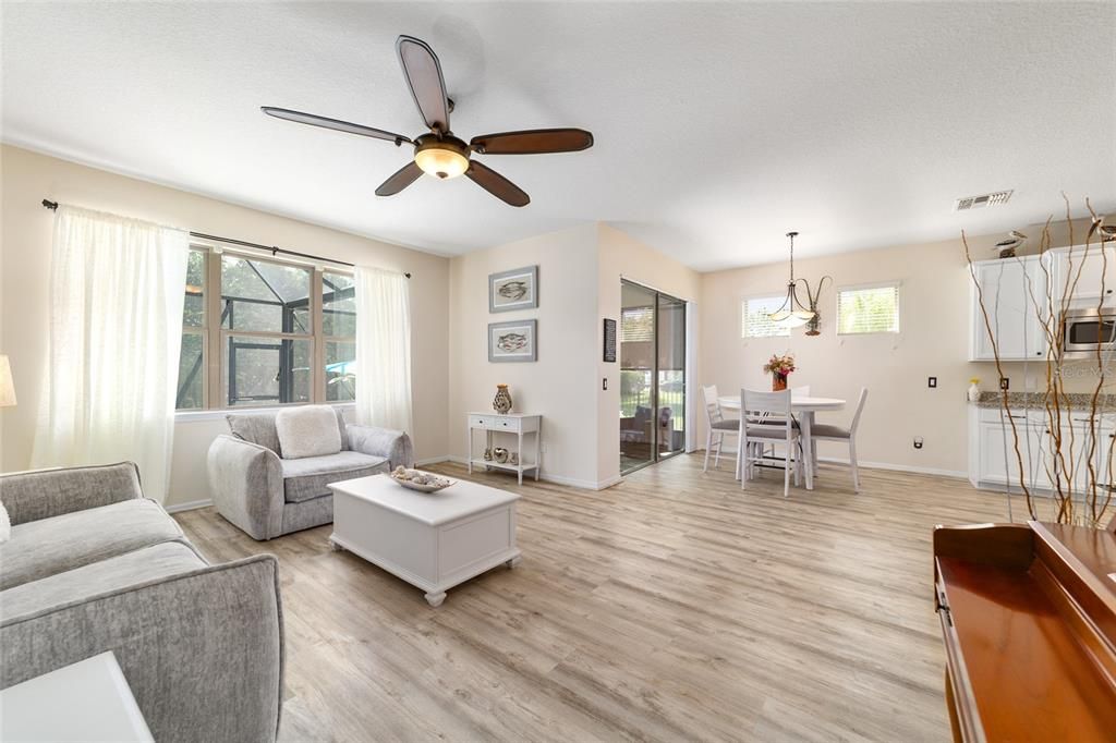 For Sale: $440,000 (2 beds, 2 baths, 2062 Square Feet)