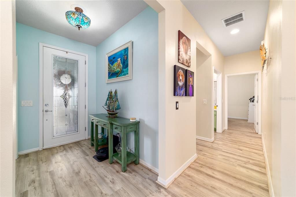 For Sale: $440,000 (2 beds, 2 baths, 2062 Square Feet)
