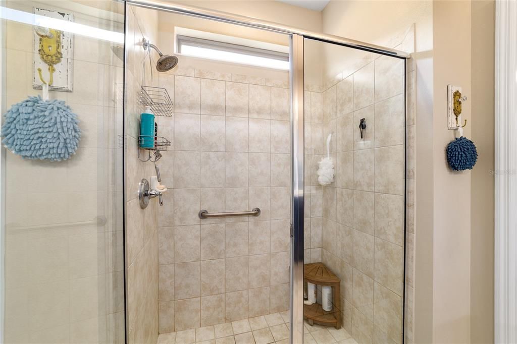 For Sale: $440,000 (2 beds, 2 baths, 2062 Square Feet)