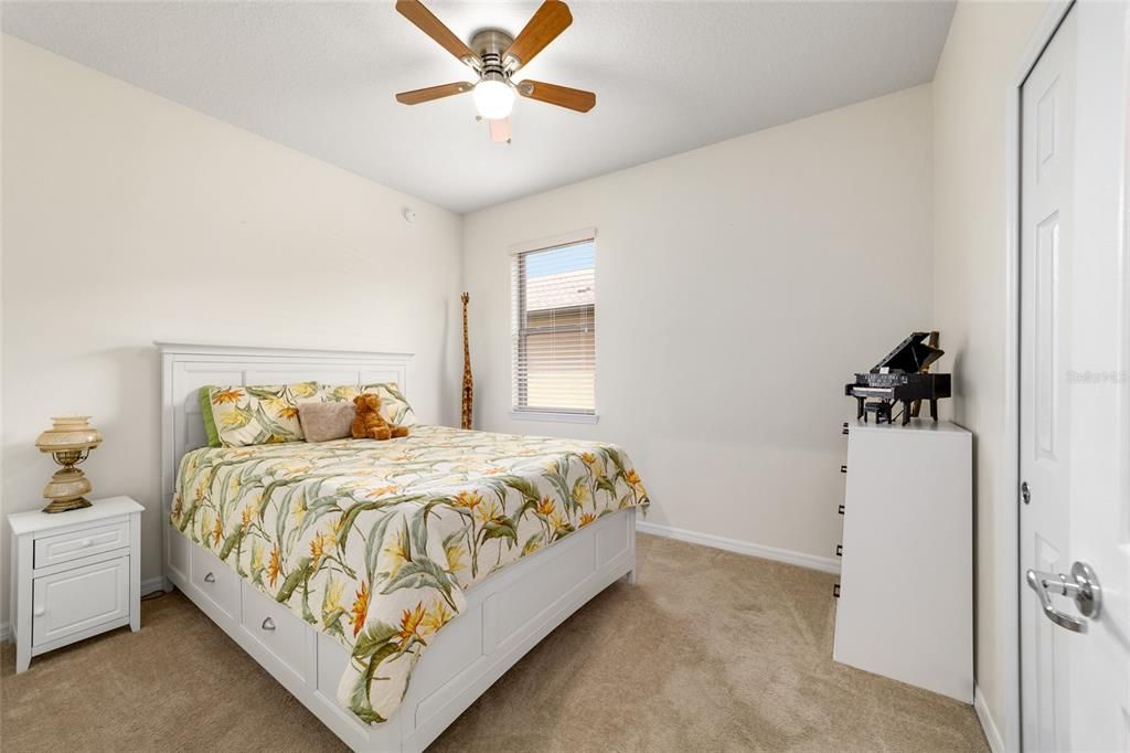 For Sale: $440,000 (2 beds, 2 baths, 2062 Square Feet)