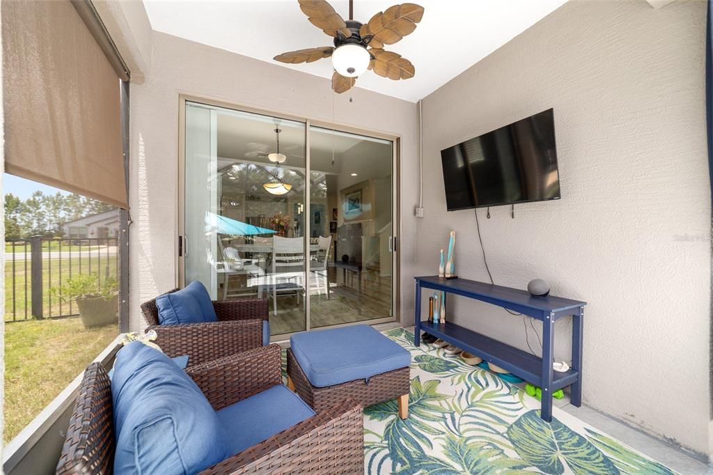 For Sale: $440,000 (2 beds, 2 baths, 2062 Square Feet)