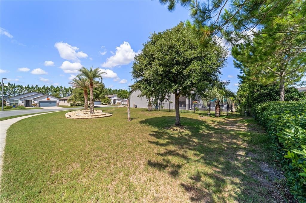 For Sale: $440,000 (2 beds, 2 baths, 2062 Square Feet)