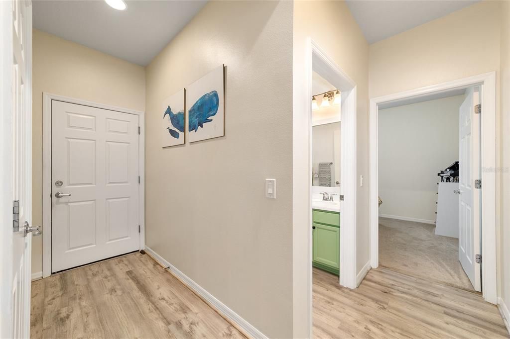 For Sale: $440,000 (2 beds, 2 baths, 2062 Square Feet)