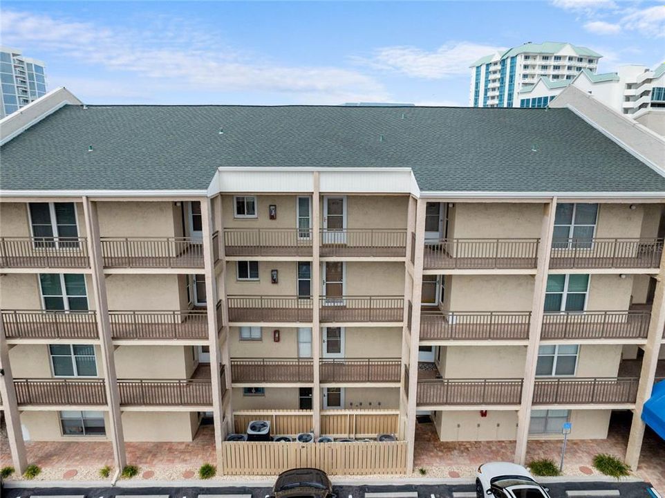 For Sale: $369,900 (1 beds, 1 baths, 756 Square Feet)