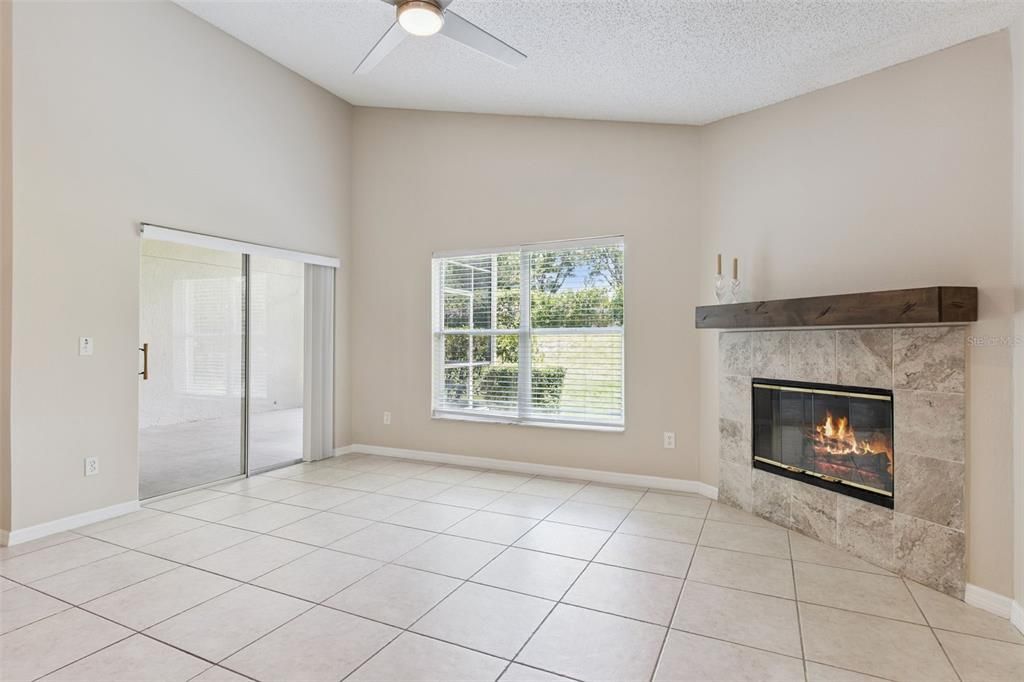 For Sale: $575,000 (4 beds, 2 baths, 1969 Square Feet)