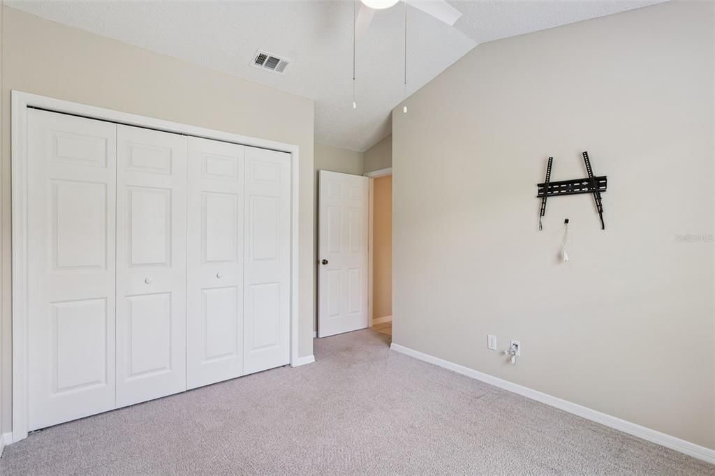 For Sale: $575,000 (4 beds, 2 baths, 1969 Square Feet)