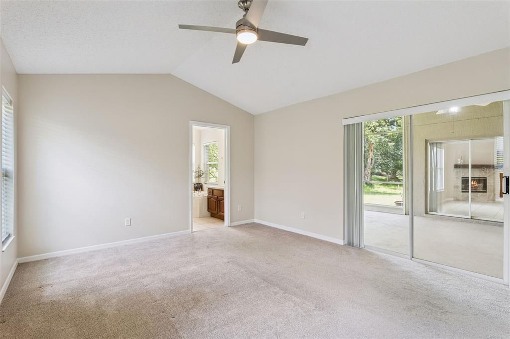 For Sale: $575,000 (4 beds, 2 baths, 1969 Square Feet)