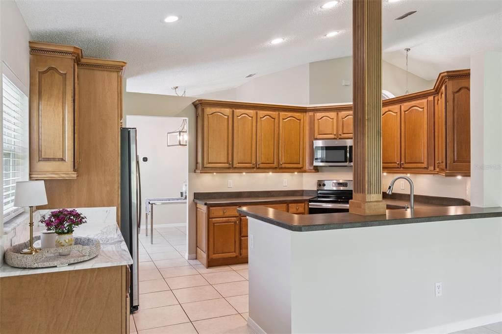 For Sale: $575,000 (4 beds, 2 baths, 1969 Square Feet)