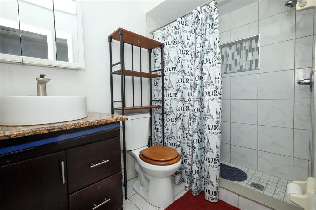 For Sale: $260,000 (3 beds, 2 baths, 1132 Square Feet)