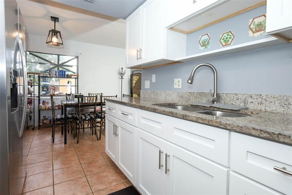 For Sale: $260,000 (3 beds, 2 baths, 1132 Square Feet)
