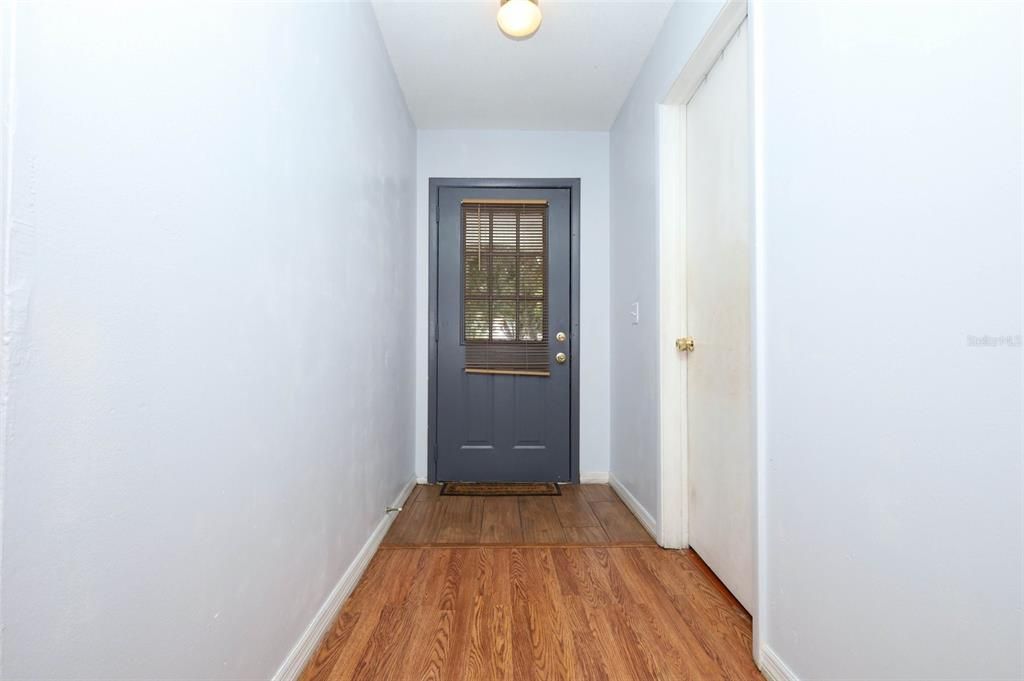 For Sale: $260,000 (3 beds, 2 baths, 1132 Square Feet)