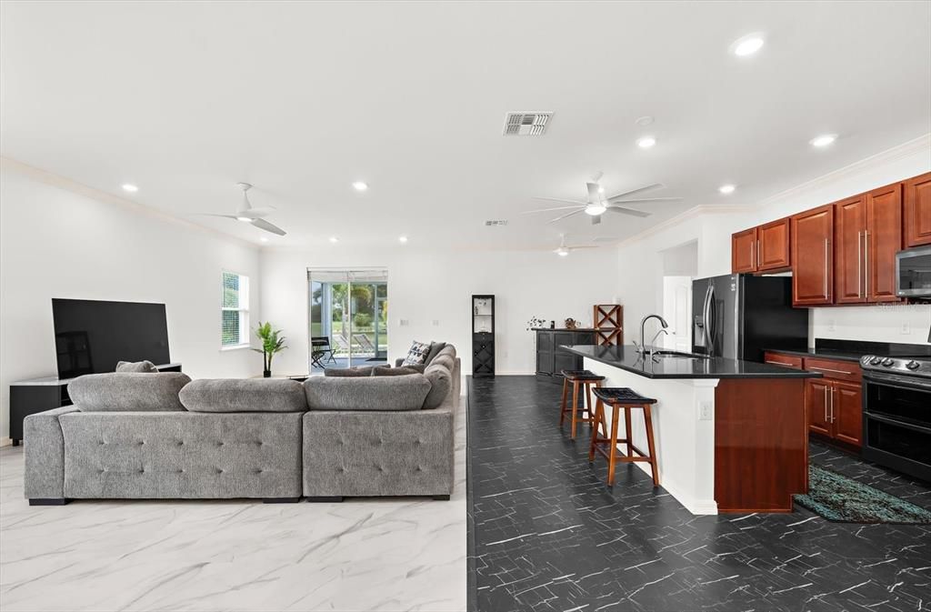 For Sale: $369,900 (3 beds, 2 baths, 2066 Square Feet)