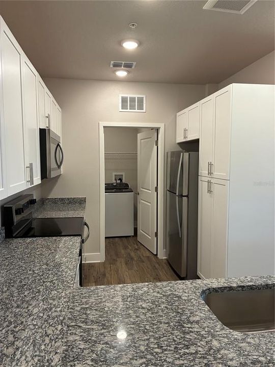 For Rent: $1,795 (2 beds, 2 baths, 1305 Square Feet)