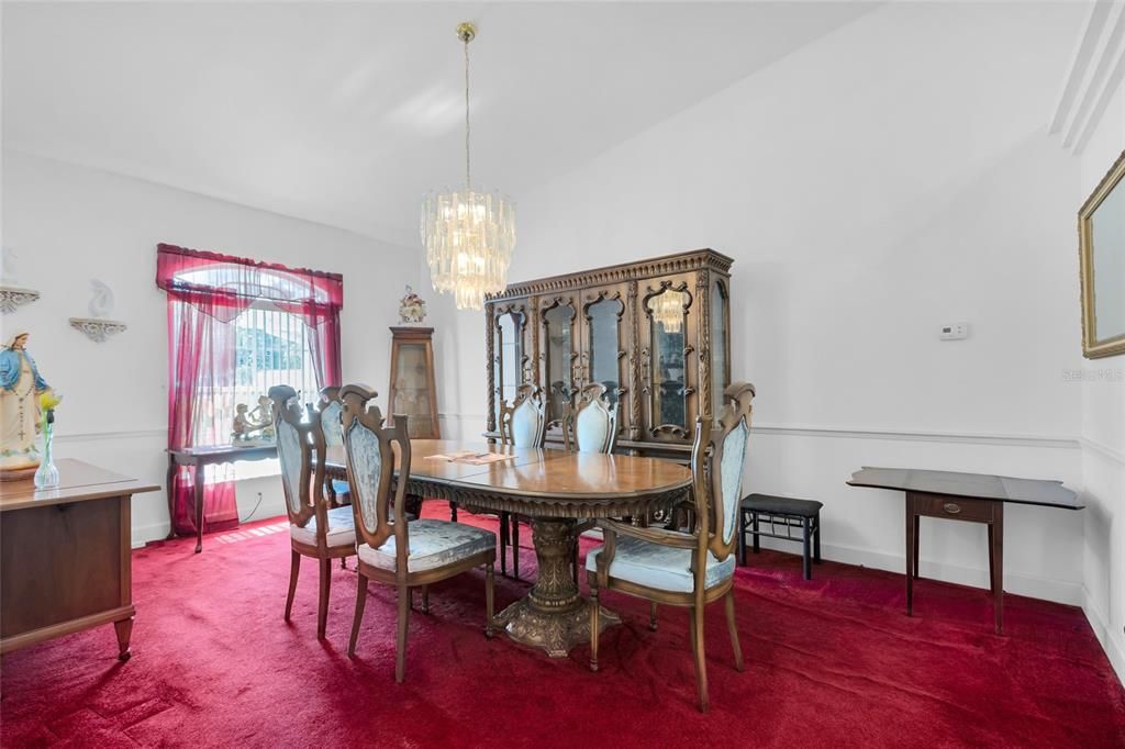 For Sale: $625,000 (4 beds, 3 baths, 2999 Square Feet)