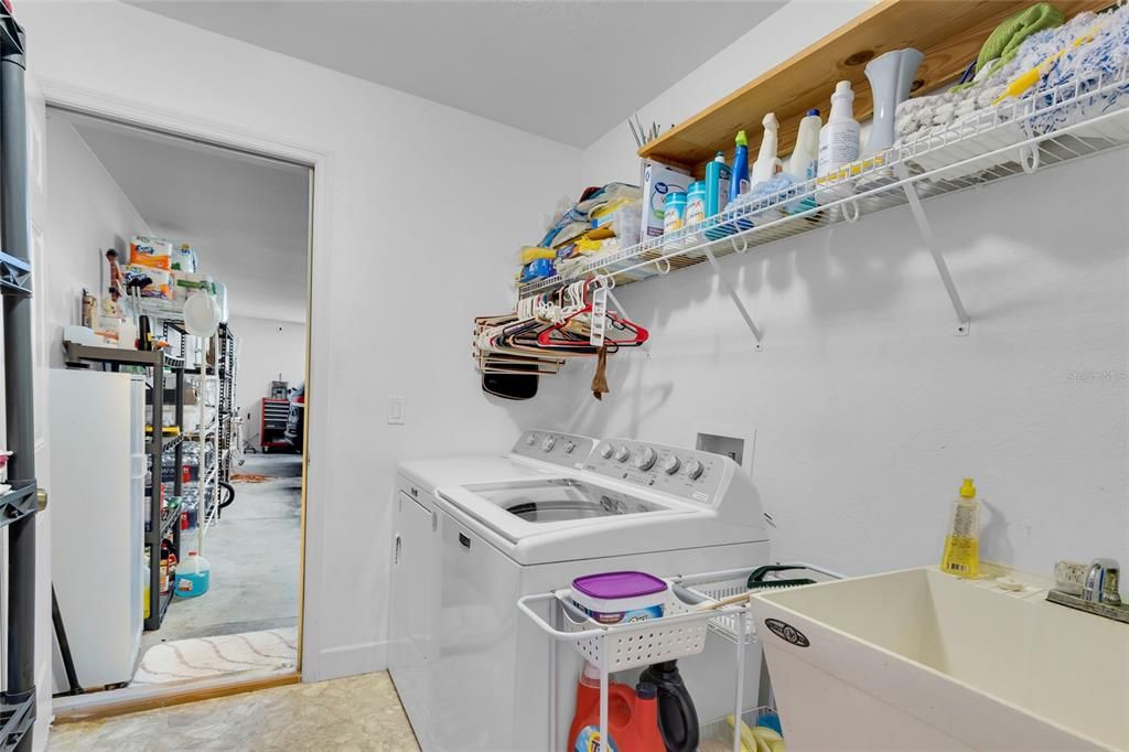For Sale: $625,000 (4 beds, 3 baths, 2999 Square Feet)