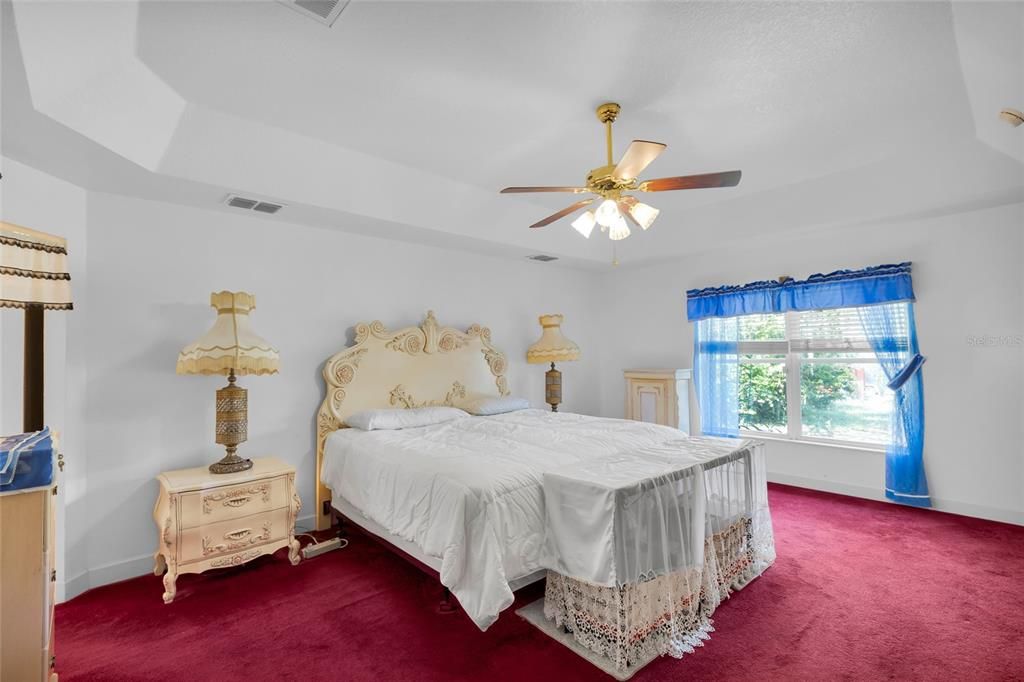 For Sale: $625,000 (4 beds, 3 baths, 2999 Square Feet)