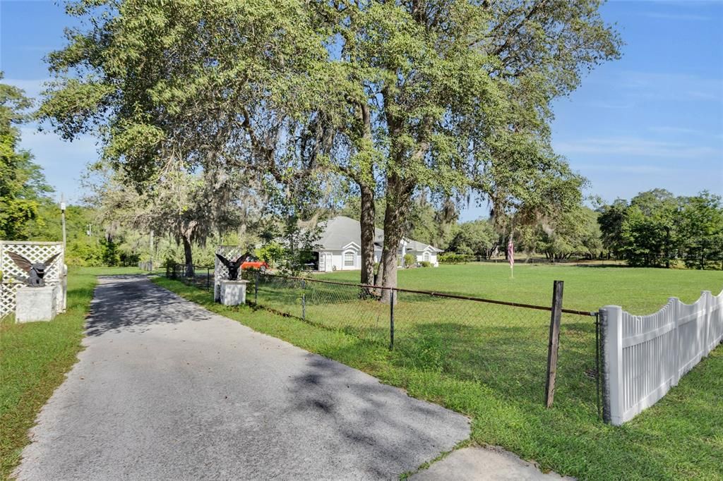 For Sale: $625,000 (4 beds, 3 baths, 2999 Square Feet)