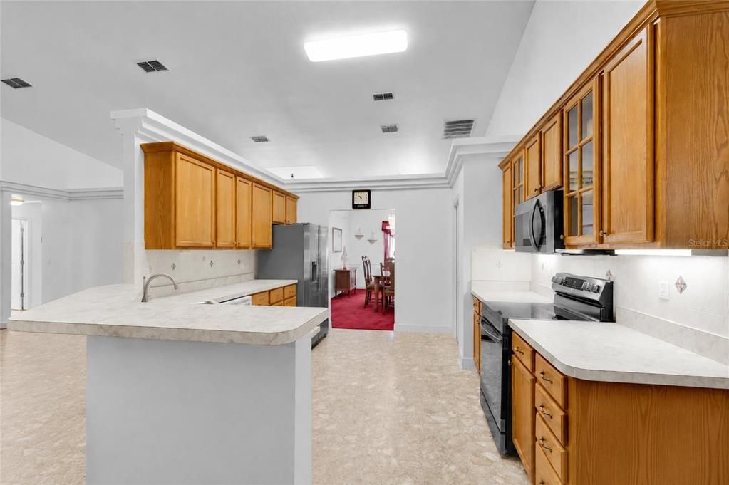 For Sale: $625,000 (4 beds, 3 baths, 2999 Square Feet)