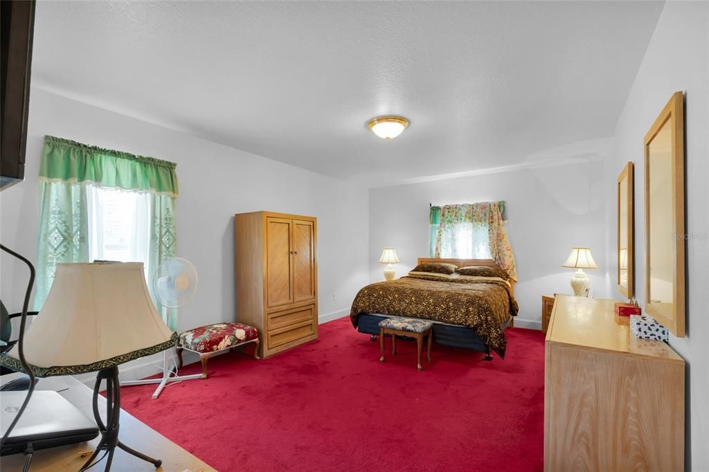 For Sale: $625,000 (4 beds, 3 baths, 2999 Square Feet)
