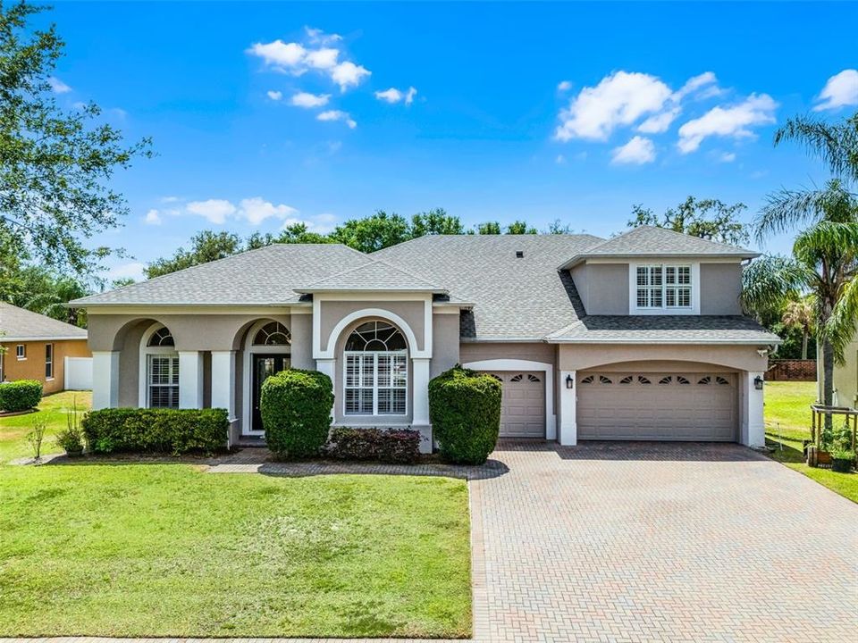 Recently Sold: $790,000 (5 beds, 4 baths, 3831 Square Feet)