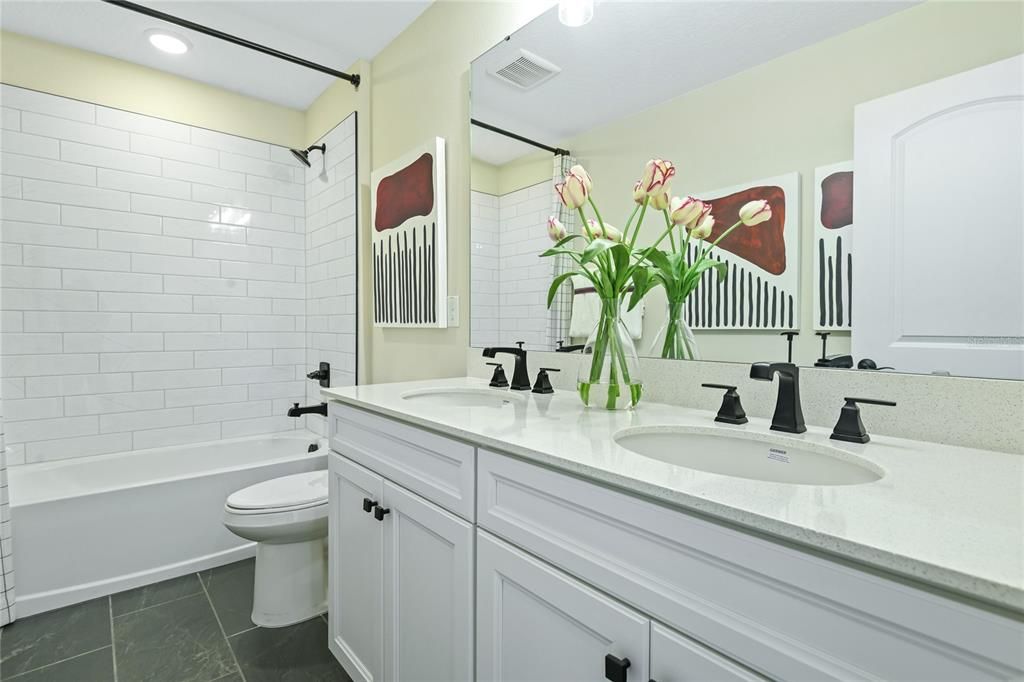 For Sale: $455,388 (5 beds, 3 baths, 3030 Square Feet)