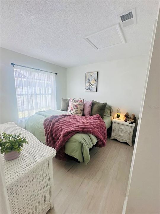 For Sale: $270,000 (3 beds, 2 baths, 1176 Square Feet)