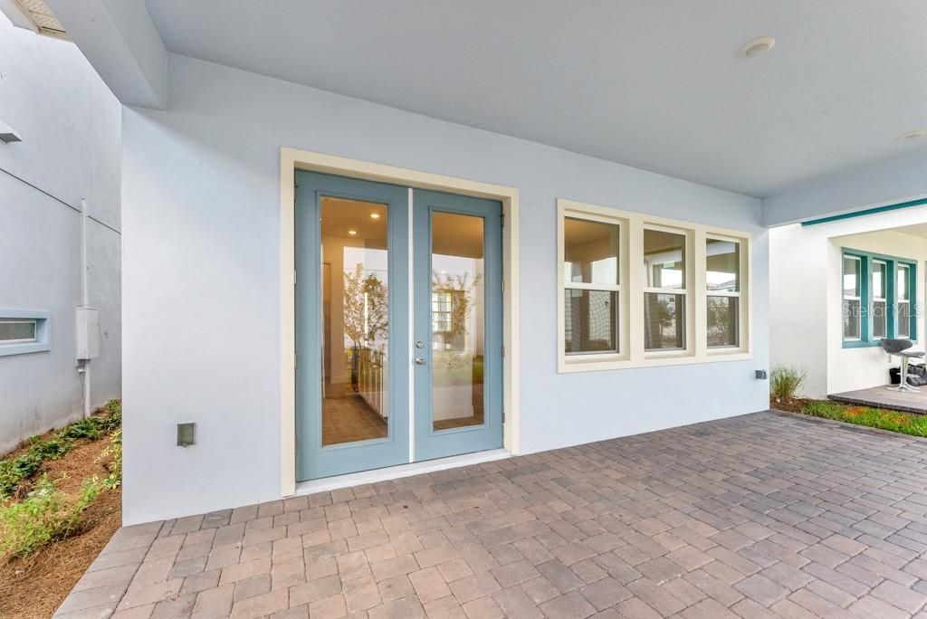 For Rent: $3,500 (3 beds, 2 baths, 2367 Square Feet)