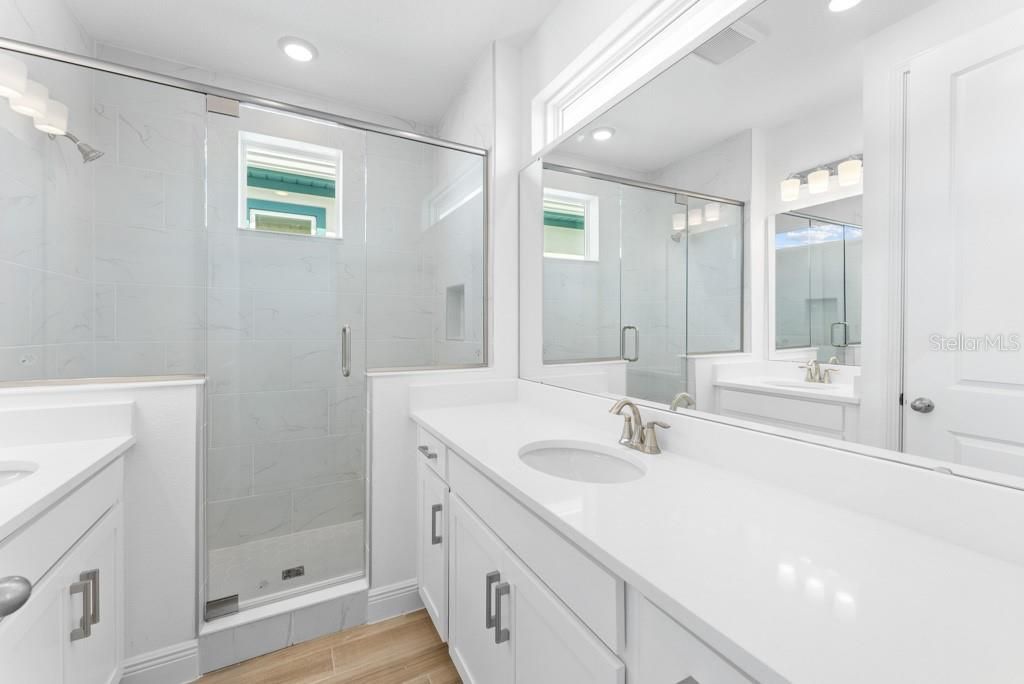 For Rent: $3,500 (3 beds, 2 baths, 2367 Square Feet)
