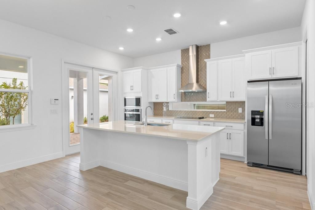 For Rent: $3,500 (3 beds, 2 baths, 2367 Square Feet)