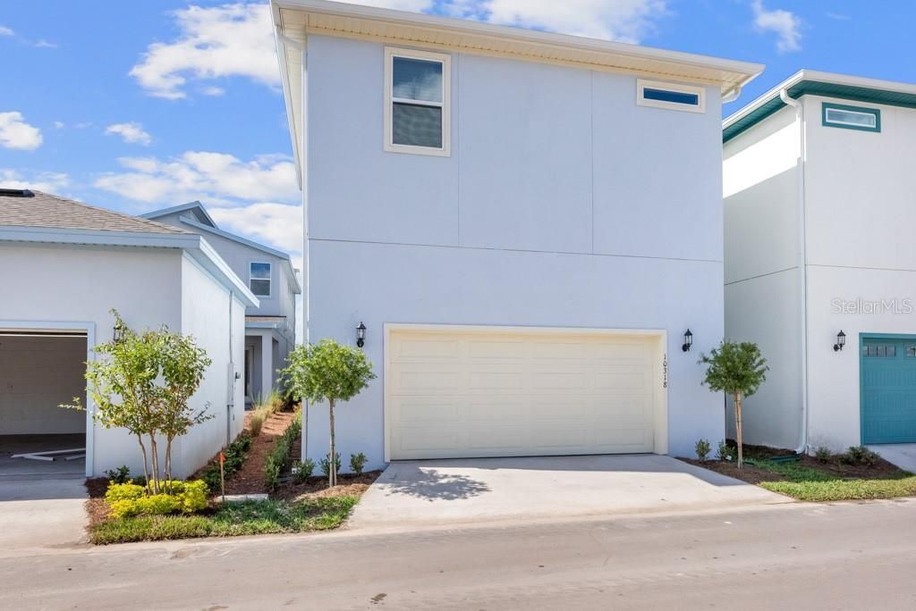 For Rent: $3,500 (3 beds, 2 baths, 2367 Square Feet)