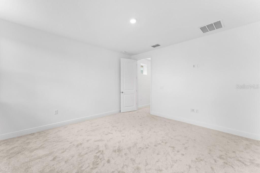 For Rent: $3,500 (3 beds, 2 baths, 2367 Square Feet)