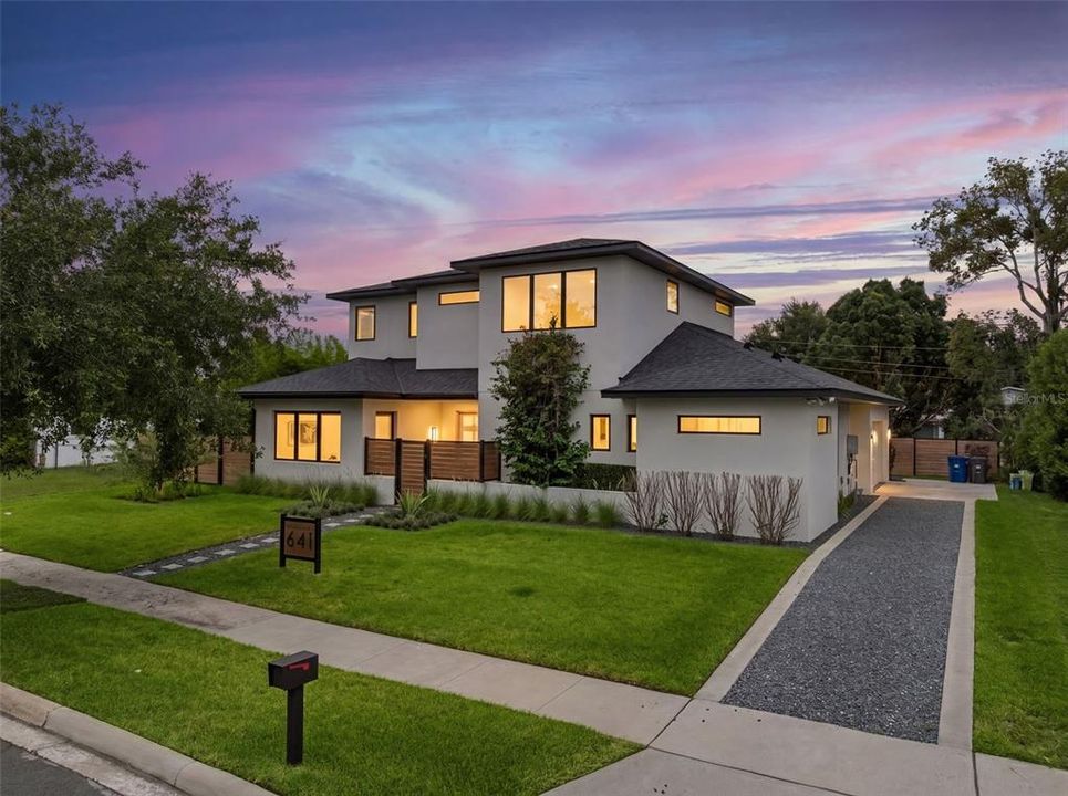 En Venta: $1,795,000 (3 camas, 3 baños, 2756 Pies cuadrados)